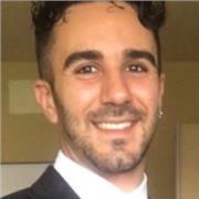 Profesor de psicología a alumnos de más de 16 años